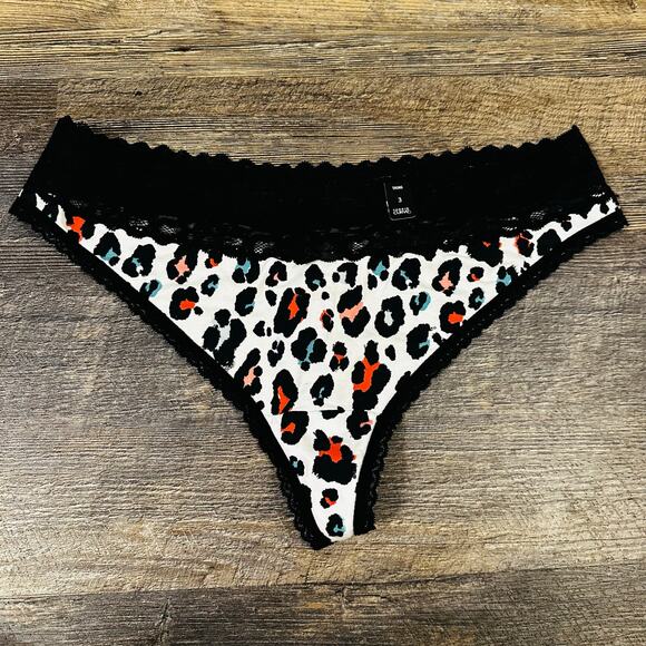 Torrid Curve Thong 3X - Picture 1 of 4